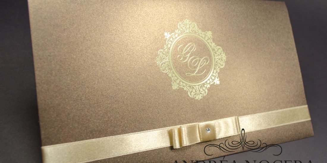 Convite de Casamento Marrom com Brasão