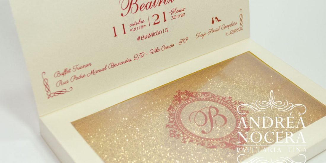 Convite de Debutante com Gliter Dourado