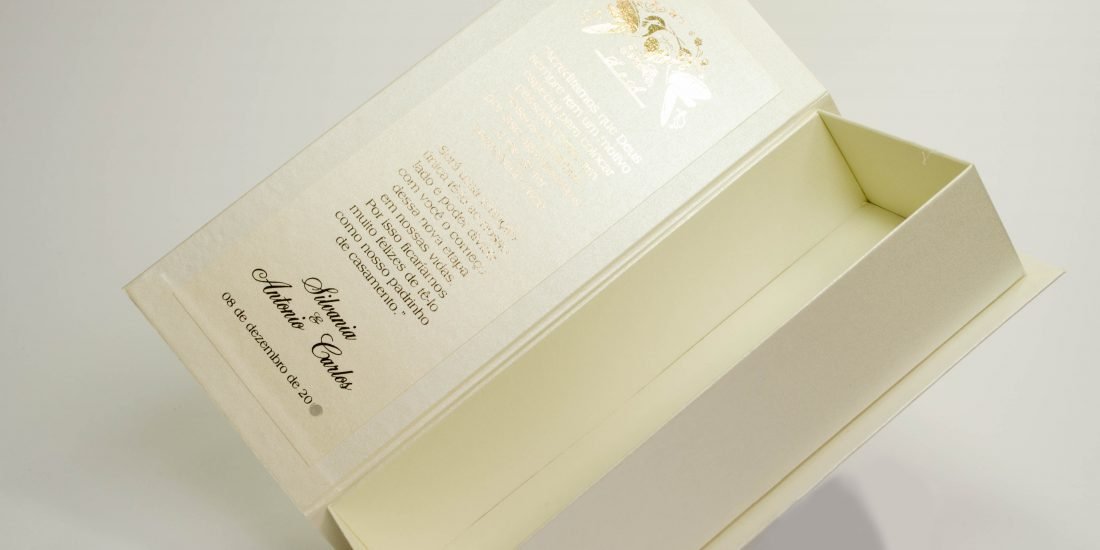 Caixa de gravata para padrinhos