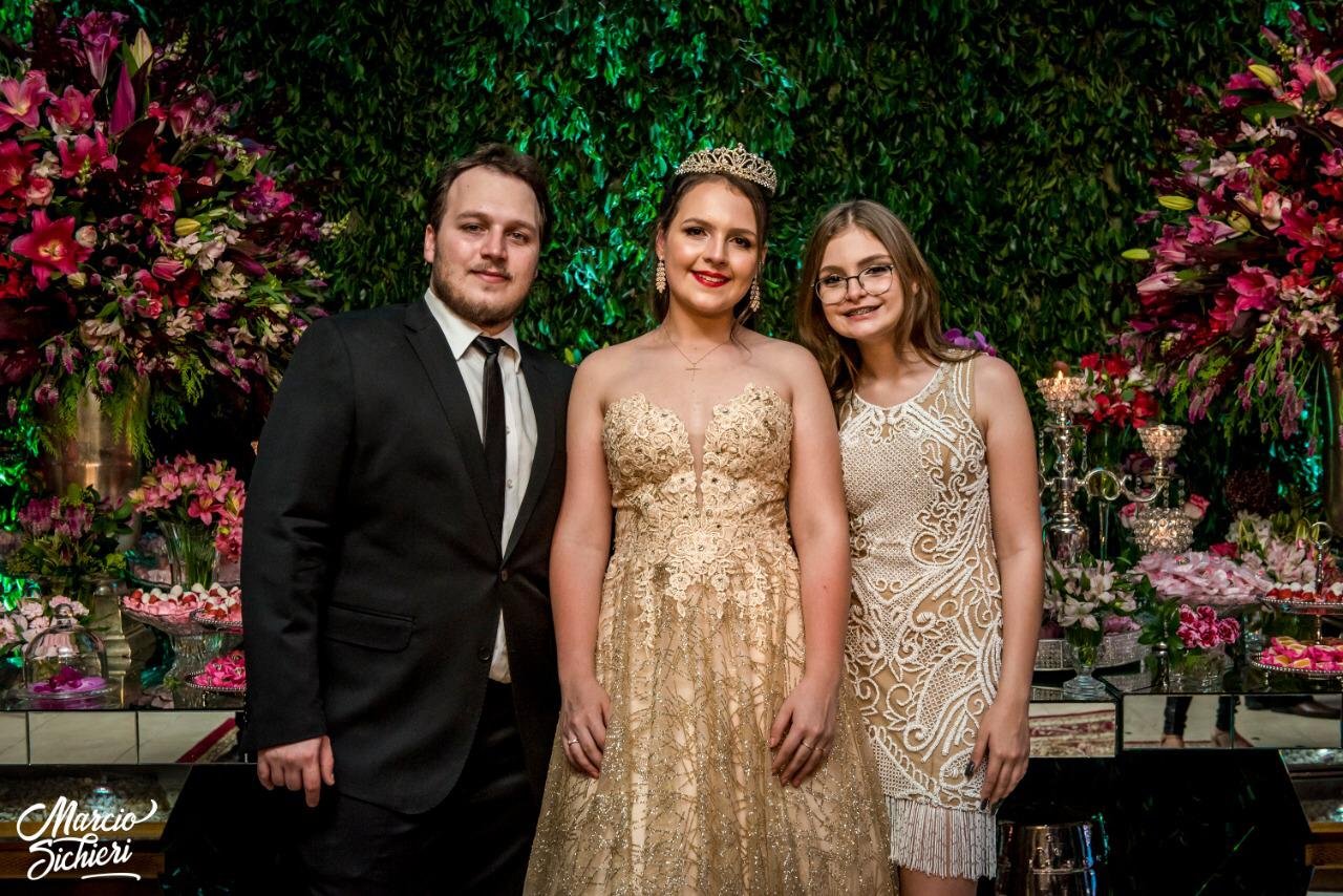 Festa de 15 anos da Beatriz Solis em Adamantina