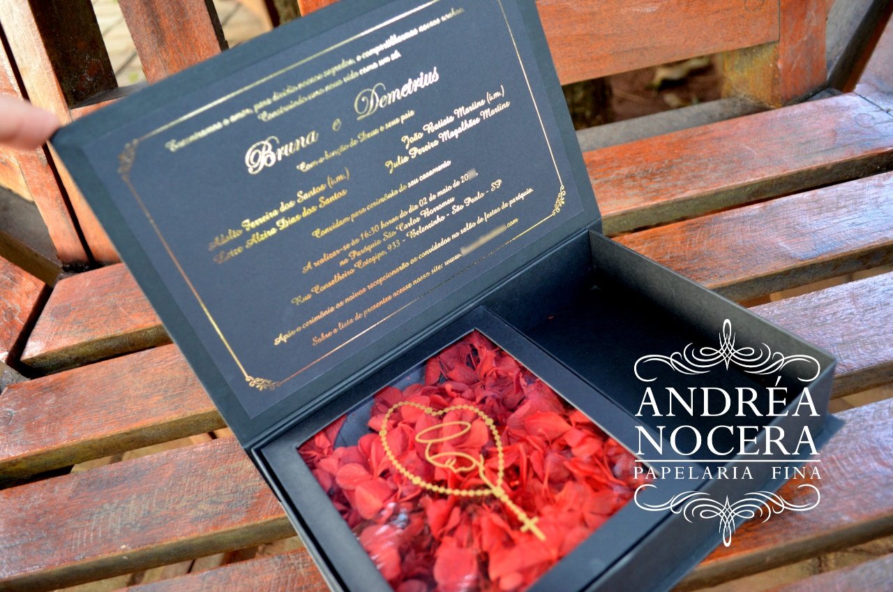 Caixa para Padrinhos Preta e Dourada Caixa para Padrinhos Preta e Dourada