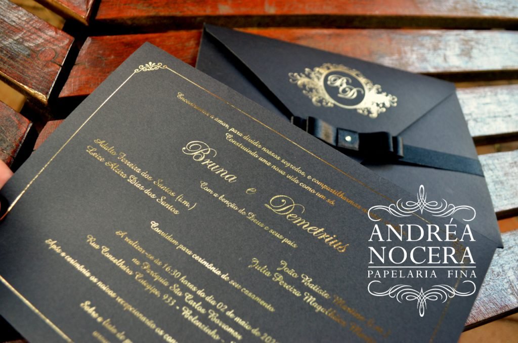 Convite Clássico Preto e Dourado