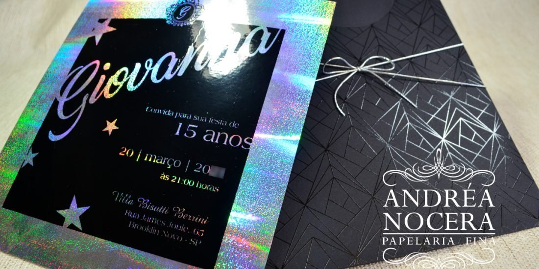 Convite de 15 anos com papel holográfico
