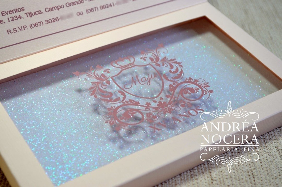 Convites da festa de 15 anos da Maju