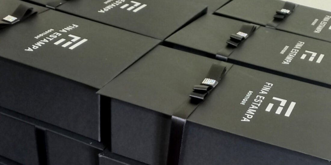 Convite Corporativo Caixa Preto e Branco