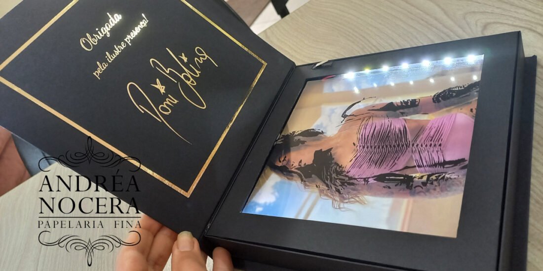 Convite com Led Corporativo