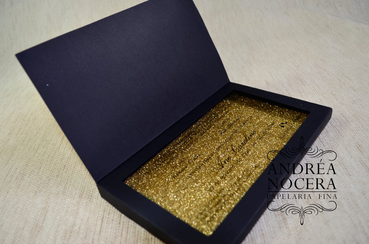 convite-de-15-anos-preto-e-dourado-02