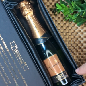 Convite Cartonado com Mini Chandon para Evento Empresarial
