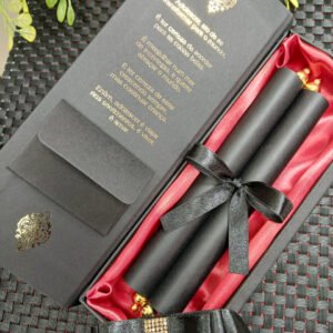 Convite Estilo Pergaminho Preto e Dorado