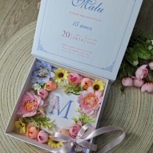 Convite de 15 anos cartonado com floral colorido